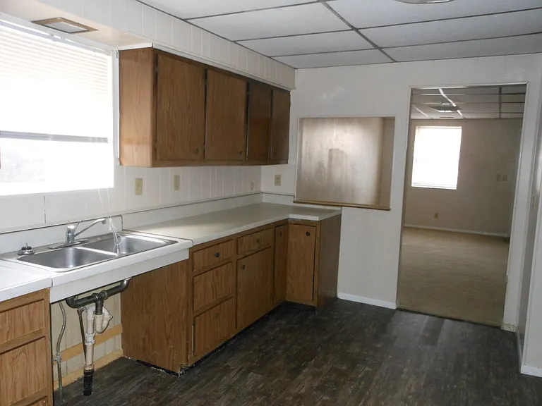 720 E Clay St — Photo 14