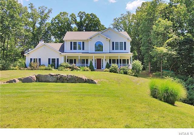 1st image of 72 Henning Dr