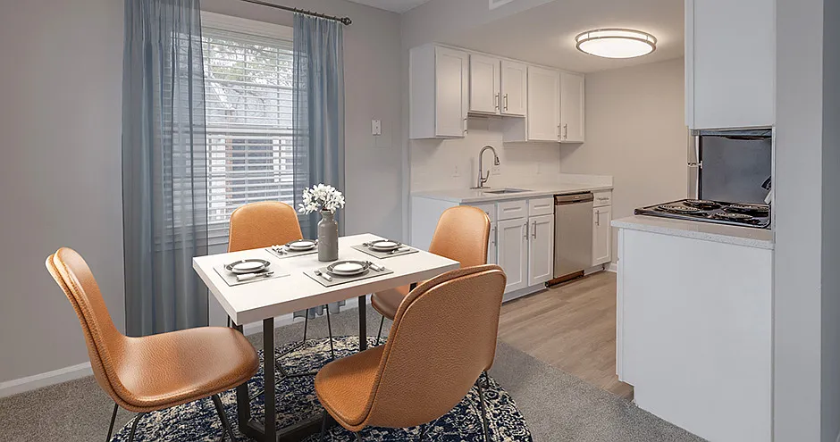 Sparrows Point Townhomes and Apartments — Photo 2