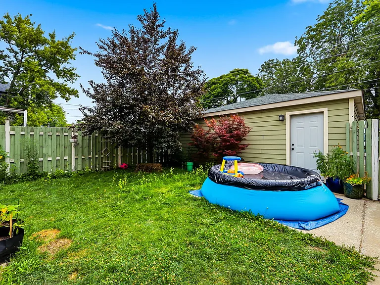 1440 Circle Ave — Photo 18