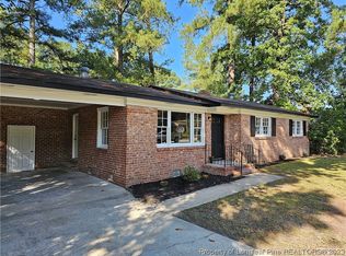 6428 Freeport Rd, Fayetteville, NC 28303