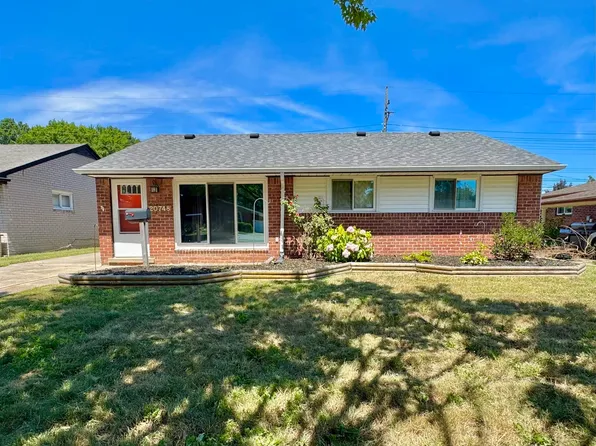 20748 Lockwood St, Taylor, MI 48180