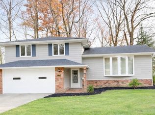 5024 Dorset Dr, Brooklyn Heights, OH 44131