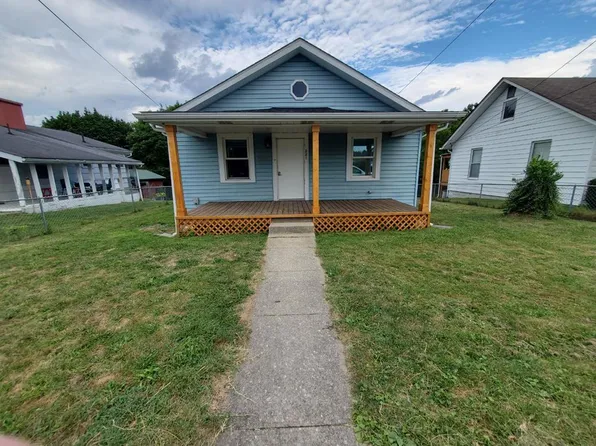 221 Edgewood Dr, Beckley, WV 25801