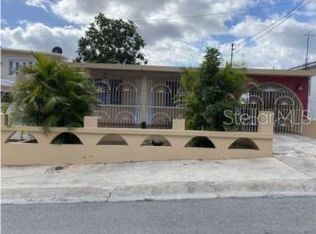 230 Urb El Paraiso Rio De Vida St, Ponce, PR 00730