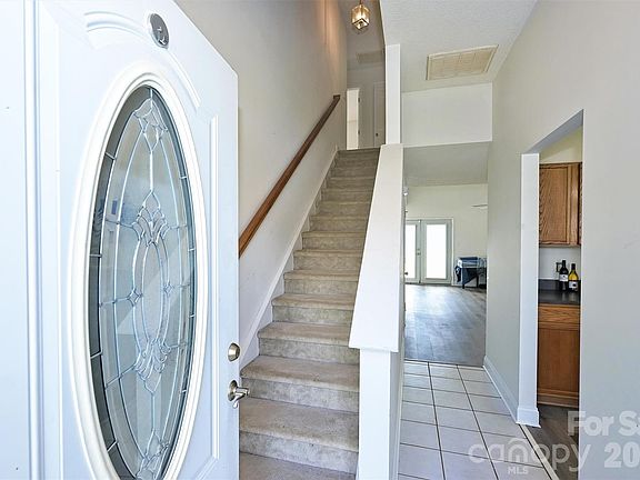 2nd image of 1230 Winding Path Rd