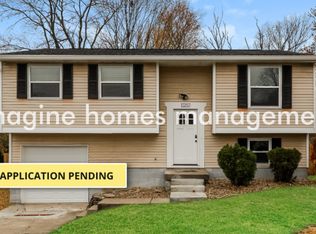 10257 Snowflake Ln, Cincinnati, OH 45251