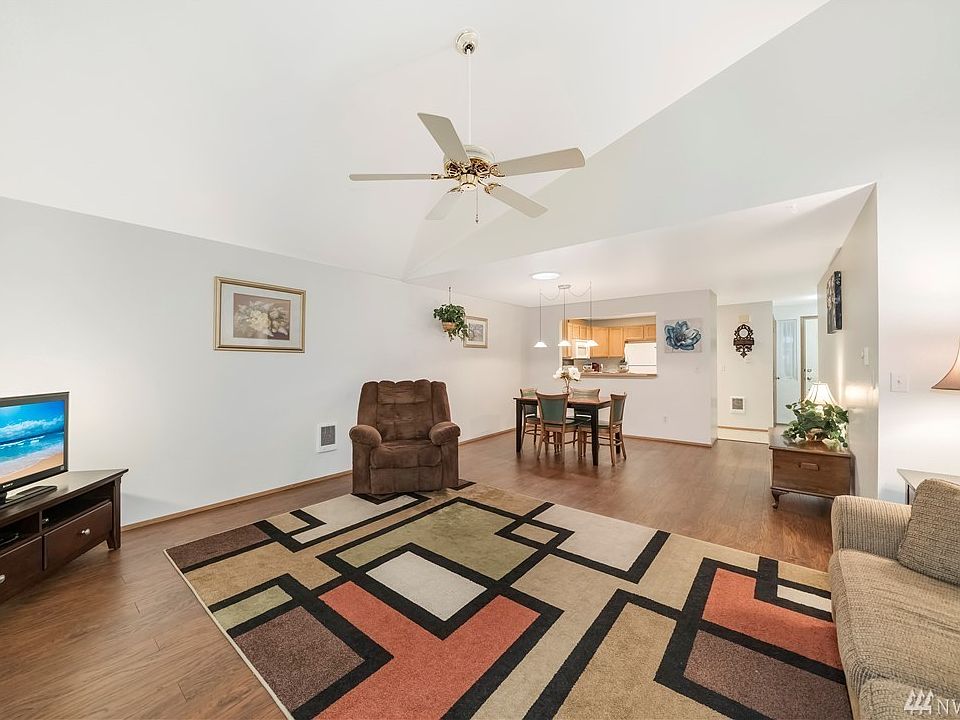 1st image of 4300 Quail Dr SE #1
