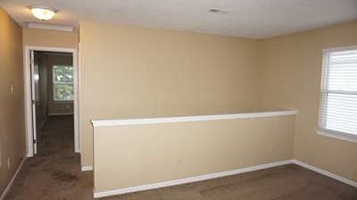 5th image of 2427 Redland Ln
