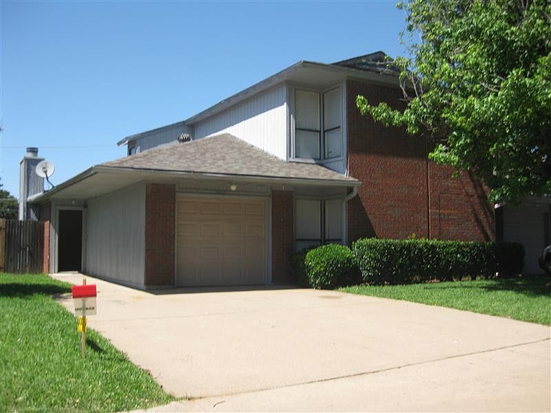 1st image of 2307 Windy Pine Ln APT B