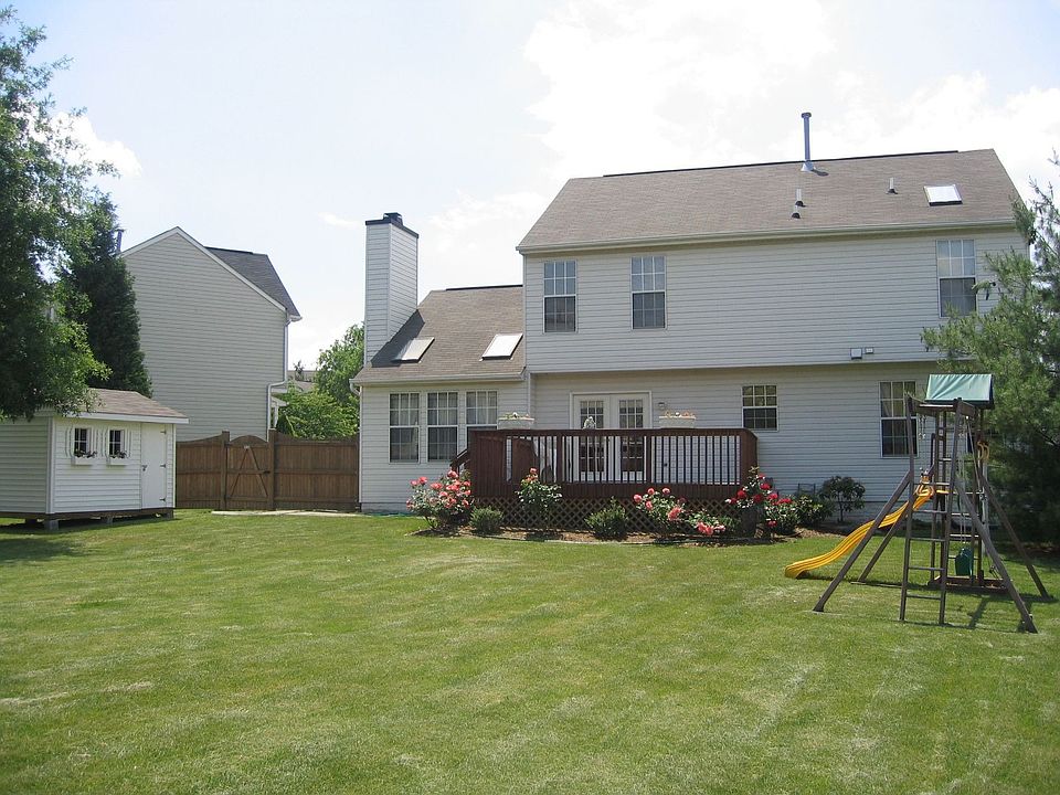 2nd image of 1405 Elfin Ct