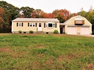 14 Angell Ln, Scituate, RI 02857