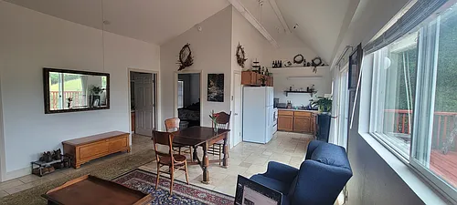 695 Cherry Creek Rd Photo 1