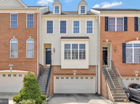 42687 Sandman Ter, Chantilly, VA 20152