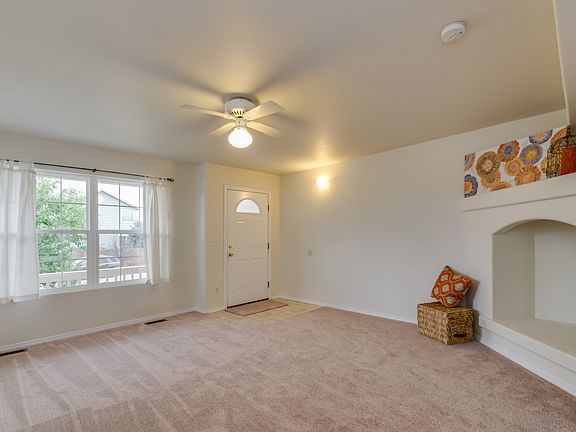4th image of 1731 Woodpark Dr