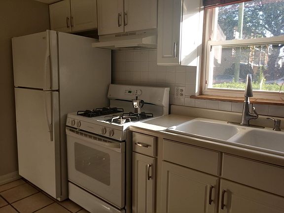 5th image of 6538 N Northwest Hwy