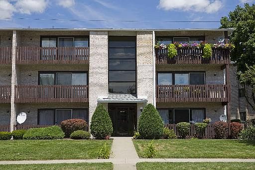 1st image of 5045 W Briartree Ln #117