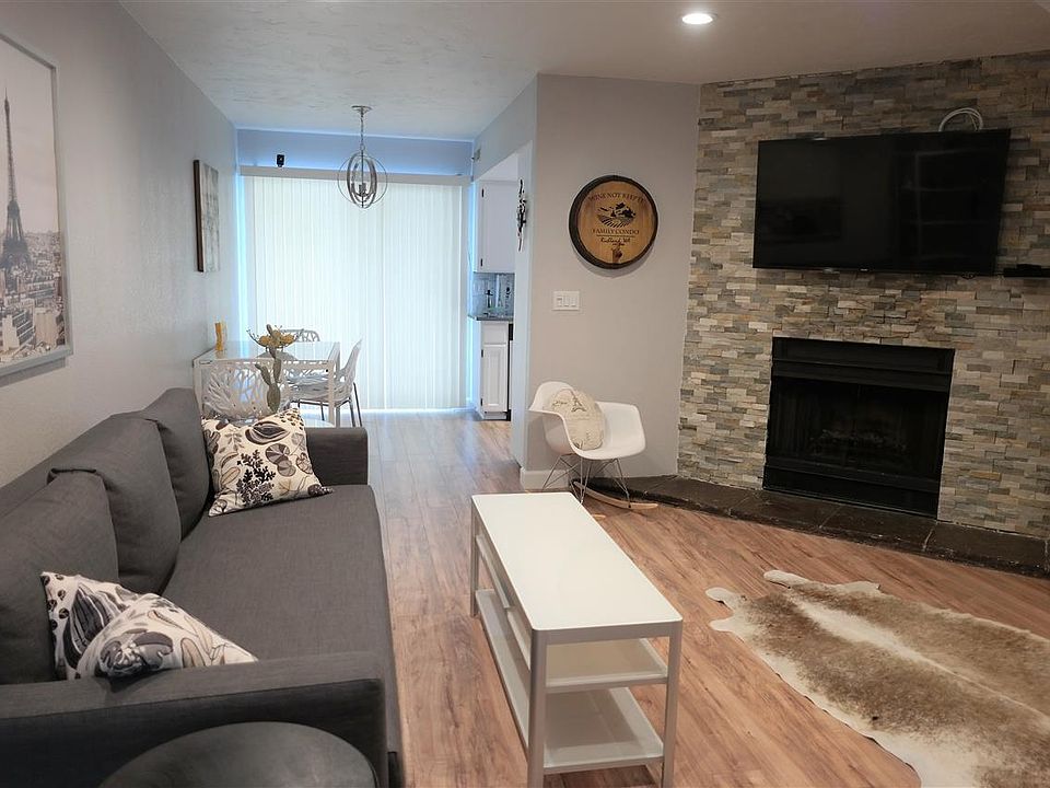 1st image of 2120 Duportail St APT 7