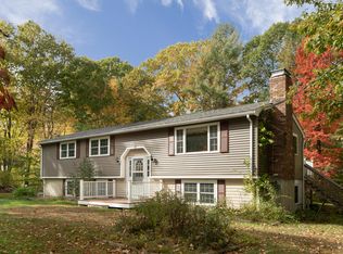 17 Tarton Rd, York, ME 03909