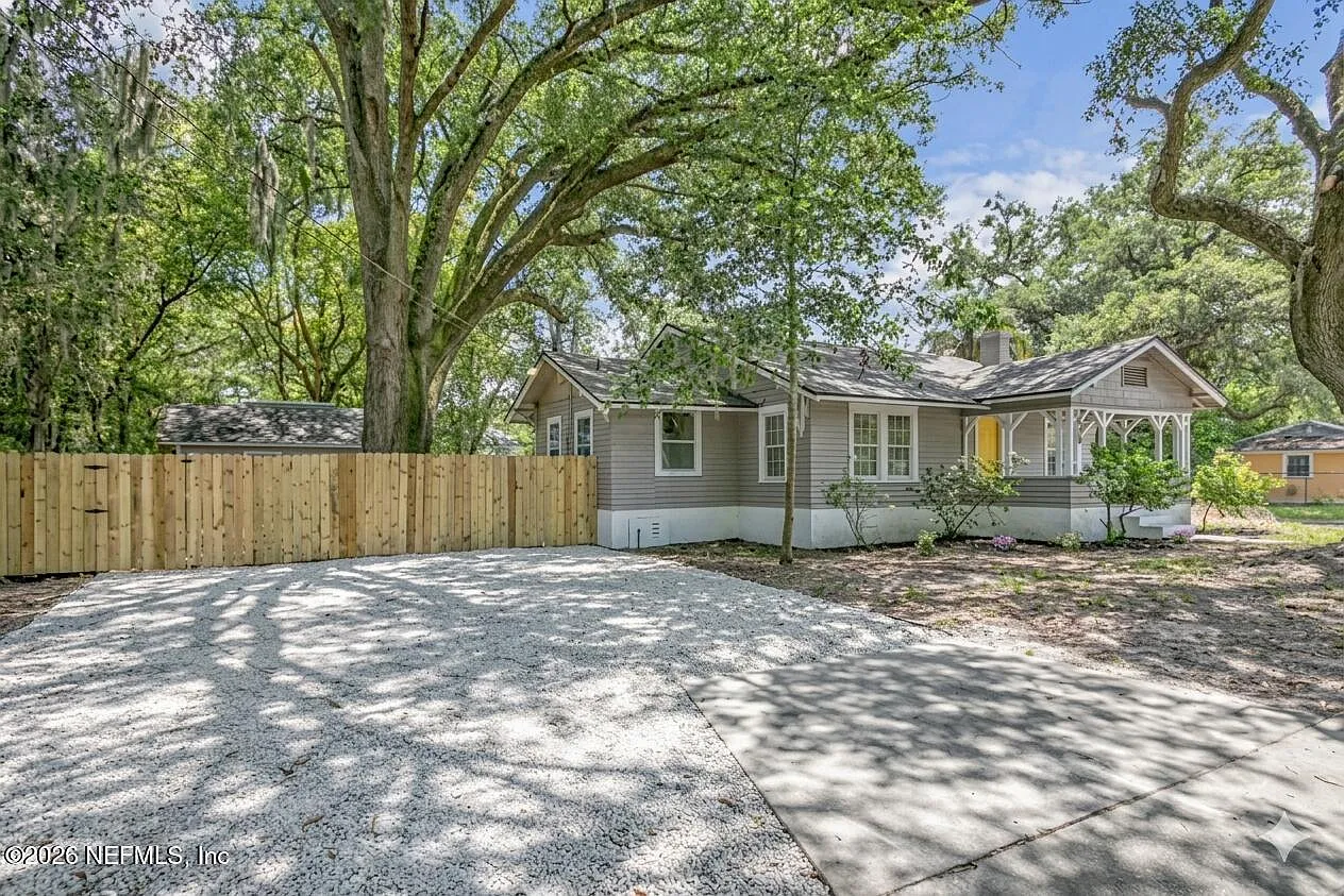 4 bed, 3.0 bath, 1668 sqft, $3,000 — Photo 3