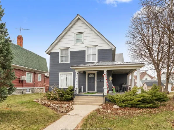 39 Russell St, Leamington, ON N8H 1V1