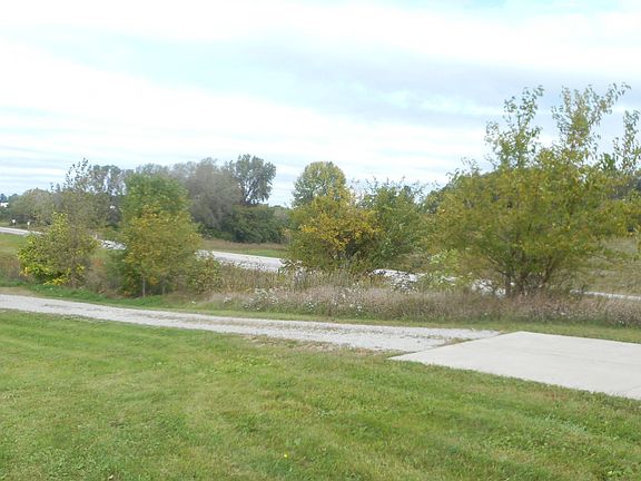 5th image of 1560 E Gate Dr