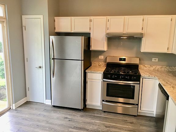 4th image of 7206 Bradley Dr