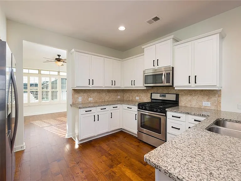 4148 Baverton Dr — Photo 7