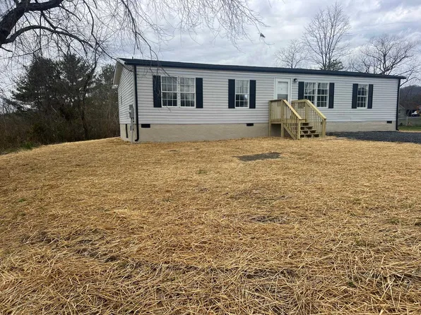 34 N Johnson St, Craigsville, VA 24430