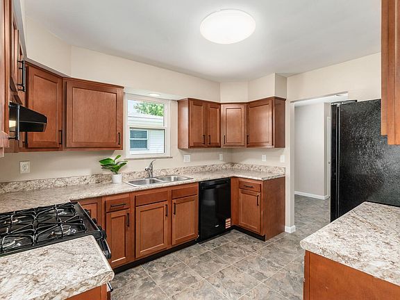 4th image of 5152 Cavalier Dr