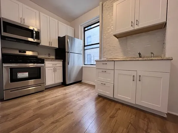 712 West 175th Street image 1 of 7