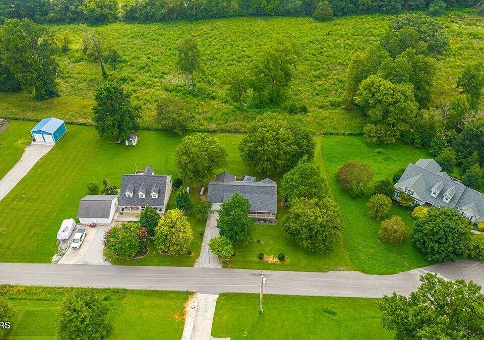 1st image of 205 Matthew Ln