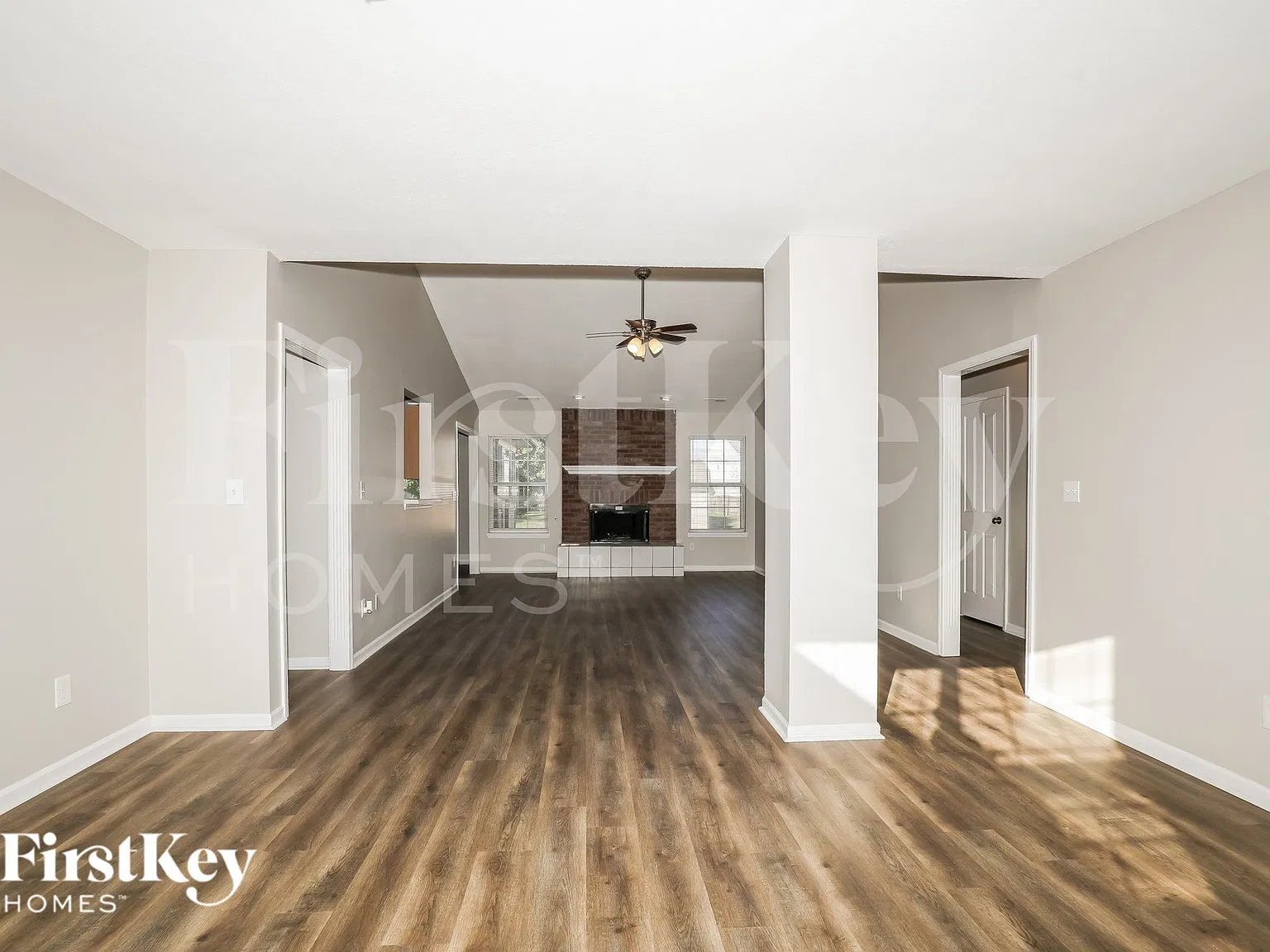 4 bed, 2.0 bath, 2144 sqft, $2,105 — Photo 2