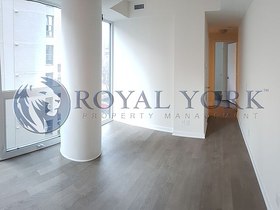 4 - 17 Dundonald Street, Toronto, Ontario - Royal York Property Management_12022018