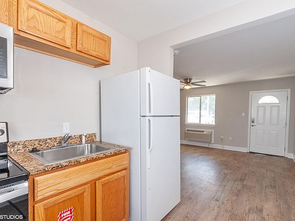 5th image of 1664 Beach Blvd #22