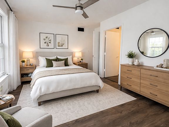 2nd image of 2353 N Lowell Rd #C-203