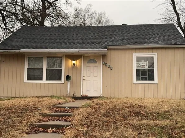 5118 Crest Dr, Kansas City, KS 66106
