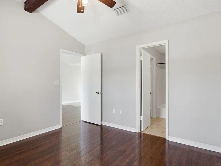 359 John King Rd — Photo 15