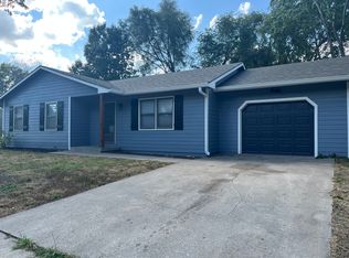 1527 Stevens Rd, Eudora, KS 66025