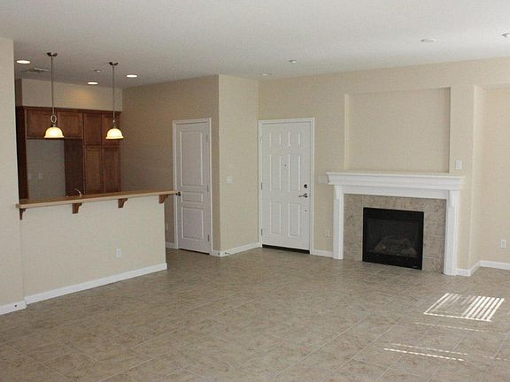 5th image of 266 W Adoncia Dr