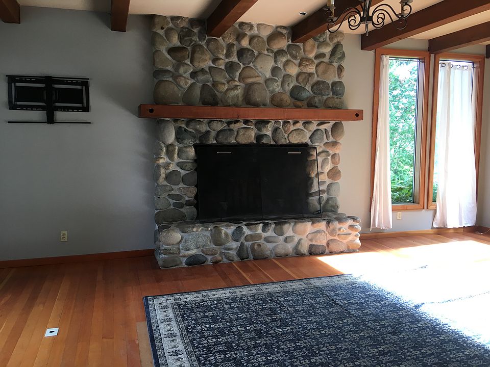 Huge LR (view off camera)