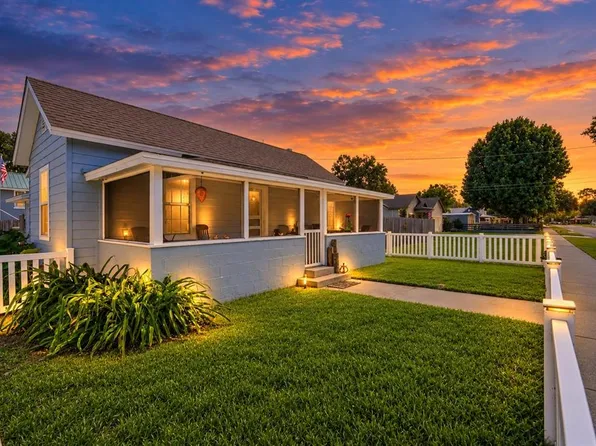 321 CASSADY STREET, UMATILLA, FL 32784