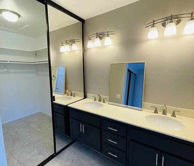 13631 Tiverton Rd — Photo 25
