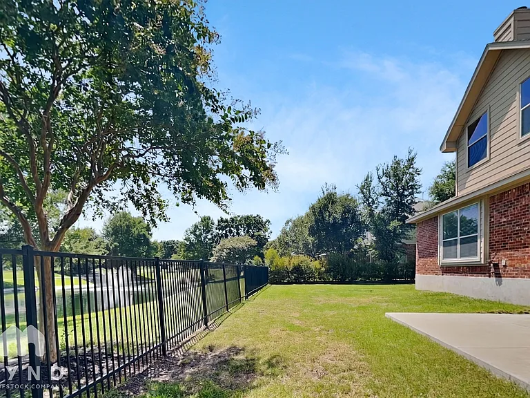 2809 Winding Shore Ln — Photo 31