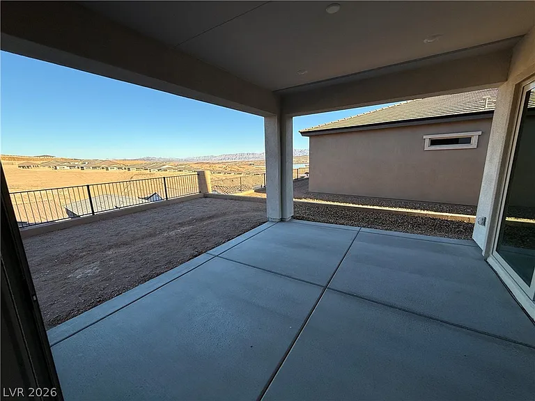162 Sun Glaze Ave — Photo 29