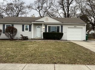 7140 Walmer St, Overland Park, KS 66204