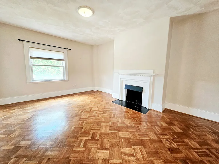 1714 Beacon St #11 — Photo 15