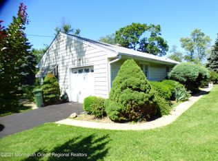 101 Wyckoff Rd, Eatontown, NJ 07724