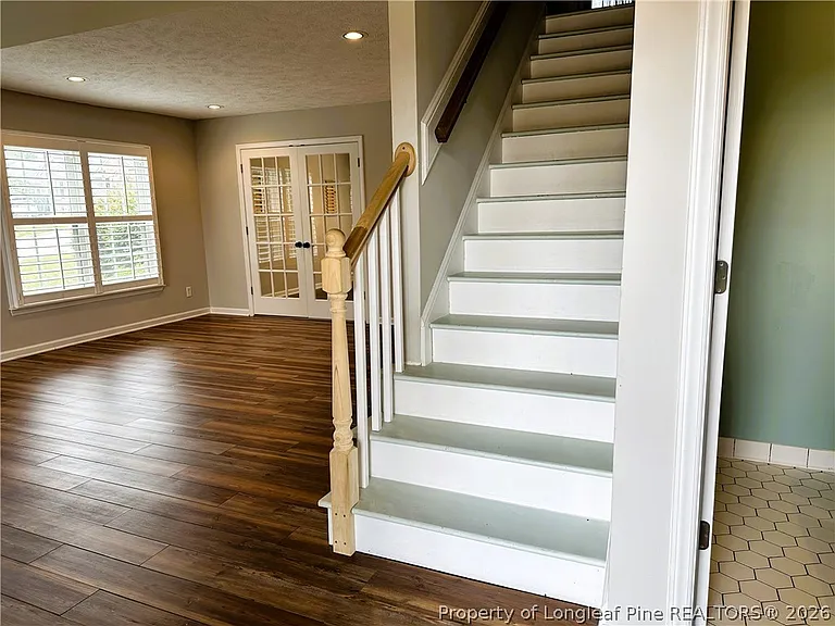2940 Amelia Dr — Photo 4