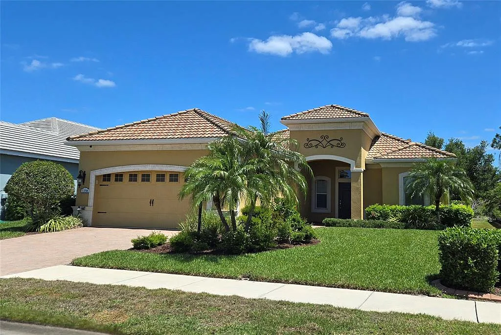 2 bed, 2.0 bath, 2069 sqft, $4,500 — Photo 1